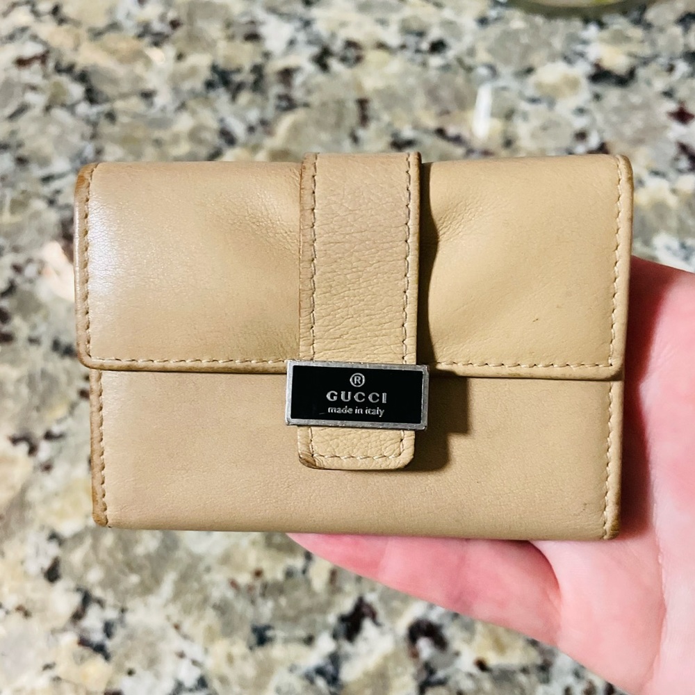 GUCCI Tan Leather Key Wallet 💯 AUTHENTIC - Picture 2 of 15